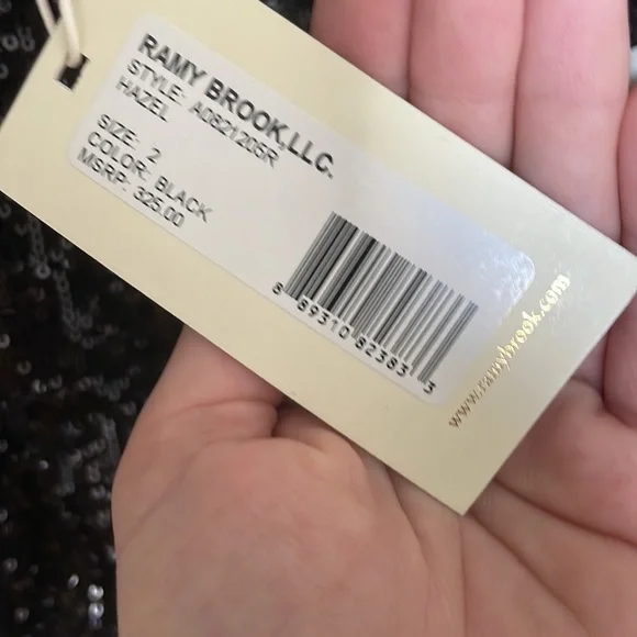 ✨✨🪩RAMY BROOK NEW YORK sequins zipper back cap sleeve blouse 😎 - Picture 11 of 12